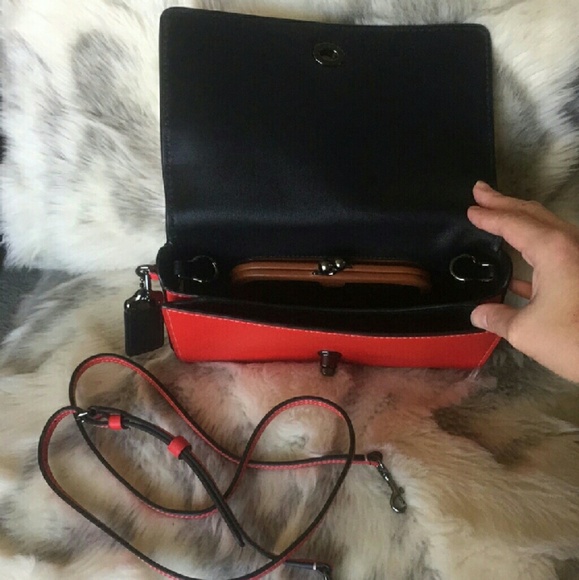 DISNEY X COACH Dinky Cross body Limited Edition - Picture 3 of 6